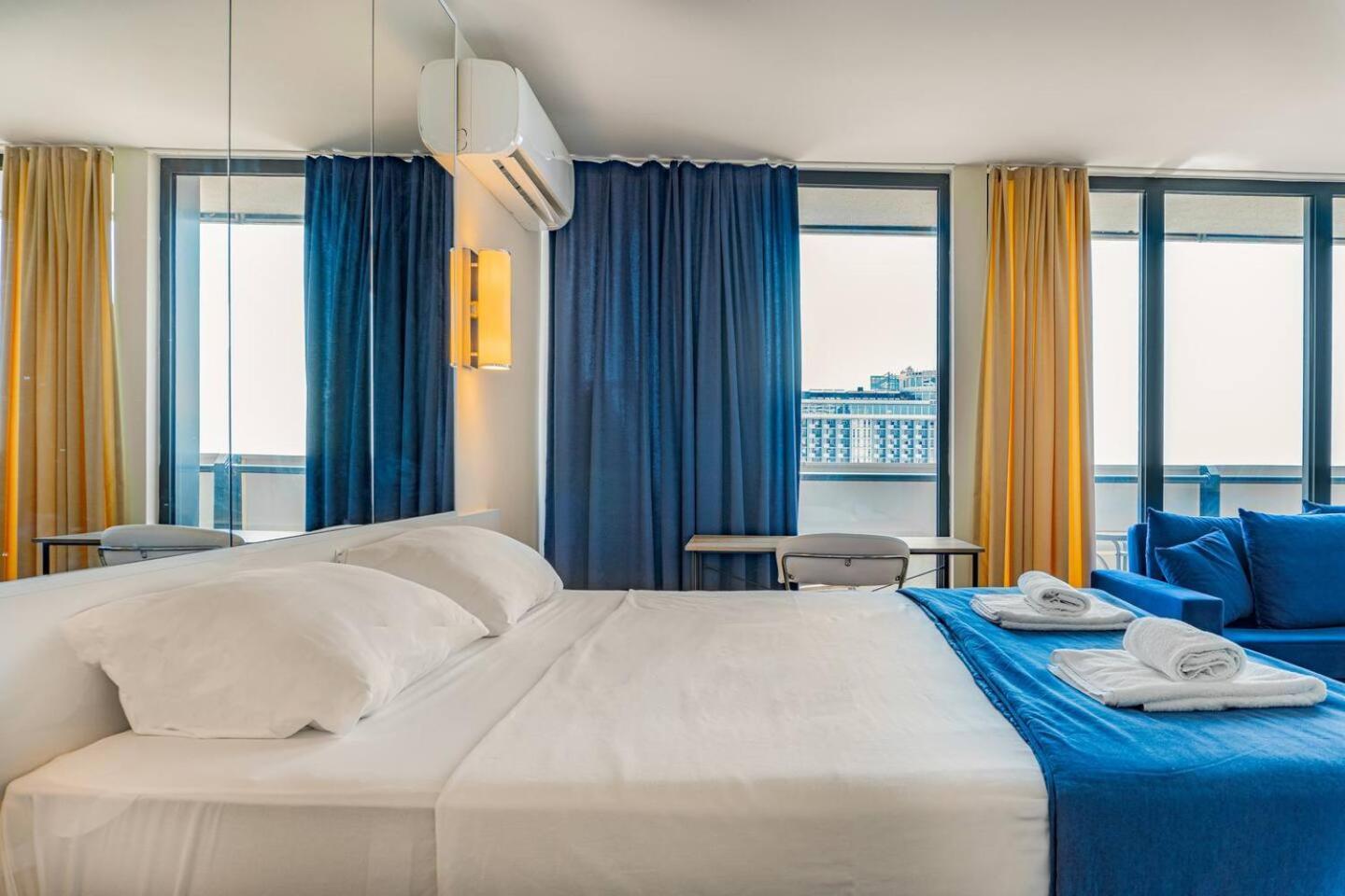 Orbi City Batumi Hotel Buitenkant foto