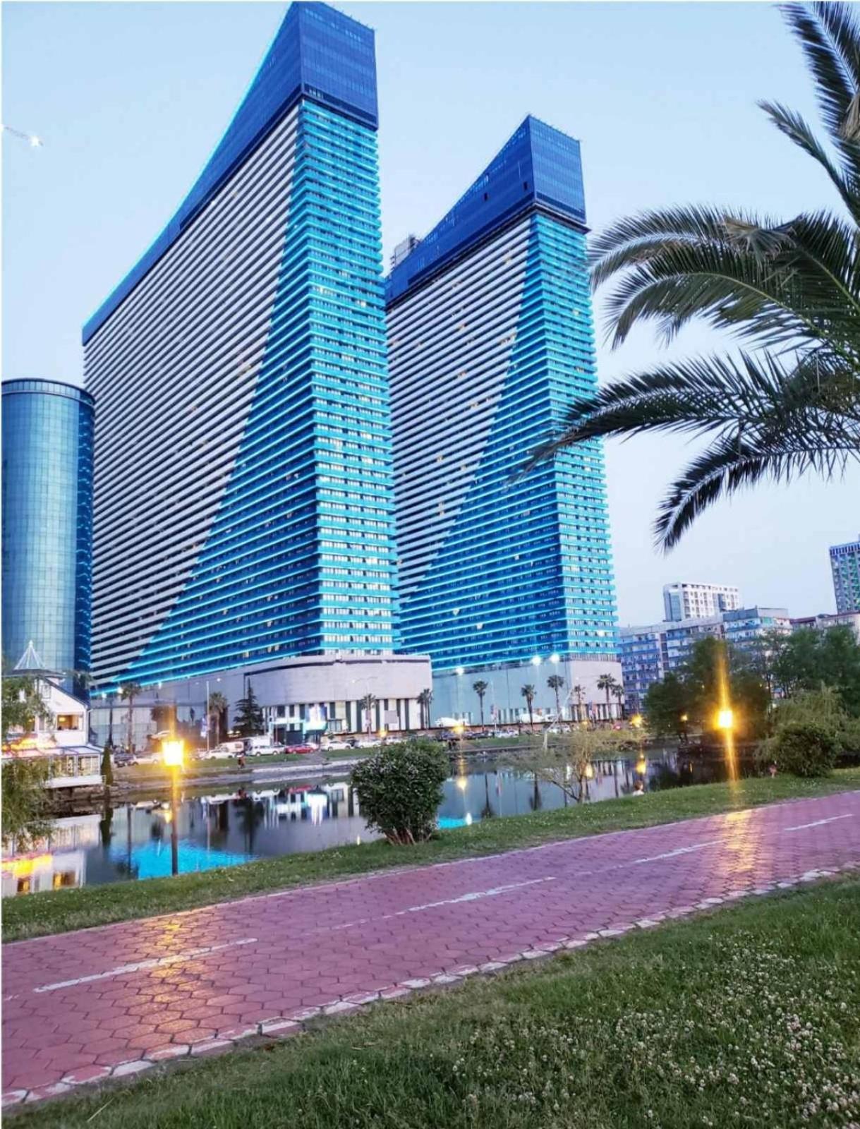 Orbi City Batumi Hotel Buitenkant foto